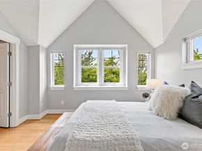 3253 SW Raymond Street, Seattle WA 98126