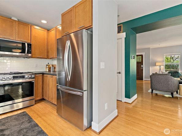 3253 SW Raymond Street, Seattle WA 98126