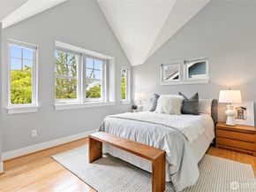 3253 SW Raymond Street, Seattle WA 98126