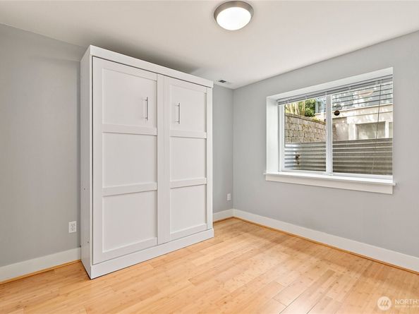 3253 SW Raymond Street, Seattle WA 98126