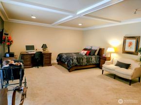23618 SE Tiger Mountain Road, Issaquah WA 98027