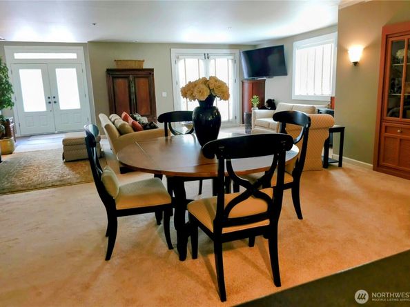 23618 SE Tiger Mountain Road, Issaquah WA 98027