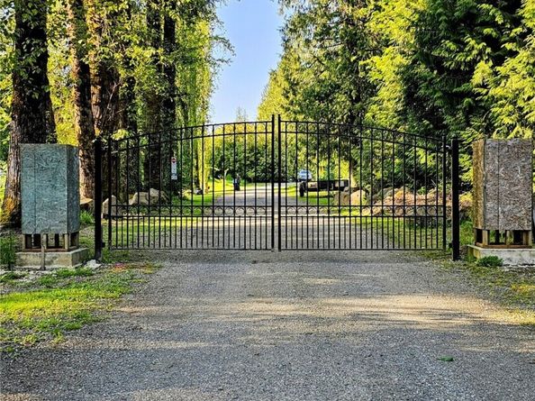 23618 SE Tiger Mountain Road, Issaquah WA 98027