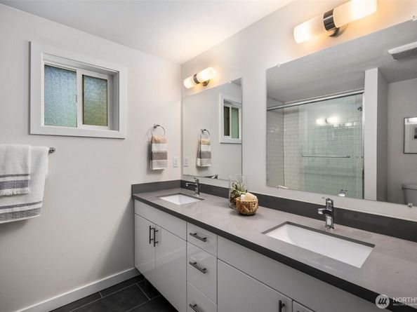17903 194th Avenue NE, Woodinville WA 98077