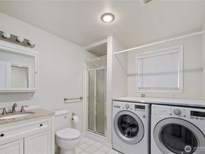 1306 N 32nd Street, Renton WA 98056