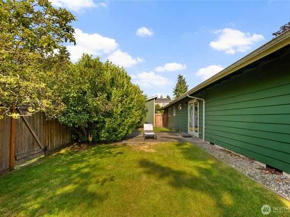 1306 N 32nd Street, Renton WA 98056