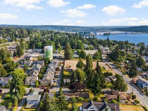 1306 N 32nd Street, Renton WA 98056