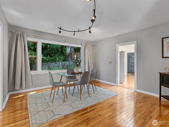 17633 10th Avenue NE, Shoreline WA 98155