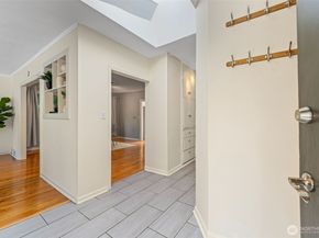 17633 10th Avenue NE, Shoreline WA 98155