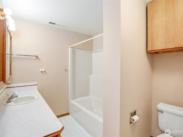 3525 Harbel Drive NE, Bremerton WA 98310