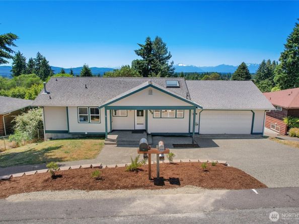 3525 Harbel Drive NE, Bremerton WA 98310