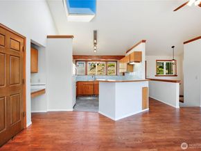 3525 Harbel Drive NE, Bremerton WA 98310