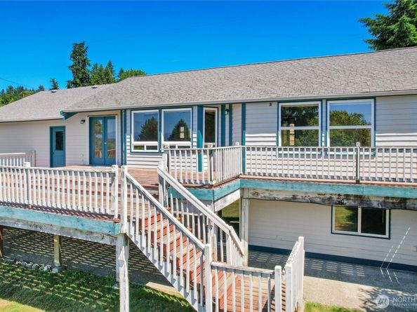 3525 Harbel Drive NE, Bremerton WA 98310