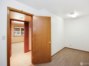 3525 Harbel Drive NE, Bremerton WA 98310