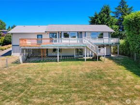 3525 Harbel Drive NE, Bremerton WA 98310