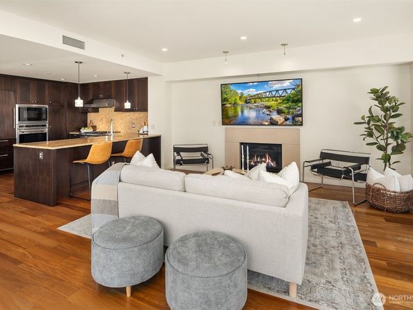 500 106th Avenue NE 801, Bellevue WA 98004