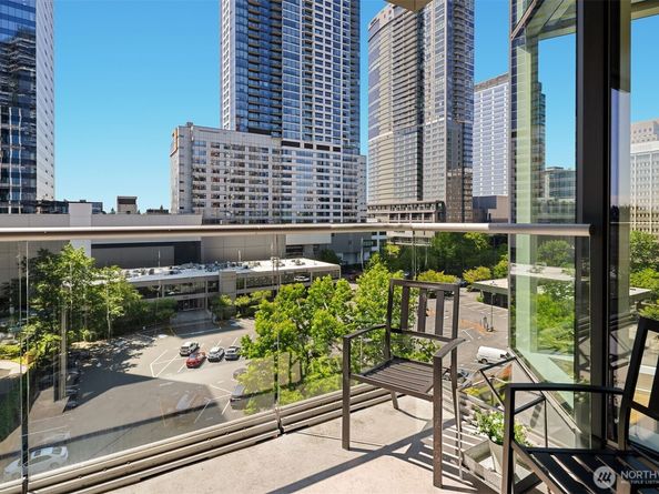 500 106th Avenue NE 801, Bellevue WA 98004