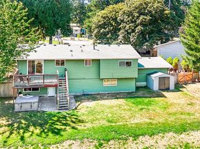 1211 121st Ave SE, Lake Stevens WA 98258