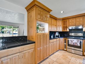 1211 121st Ave SE, Lake Stevens WA 98258