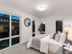 222 B 10th Avenue E, Seattle WA 98102