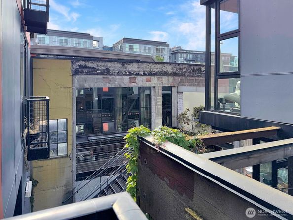 1111 E Pike Street 205, Seattle WA 98122