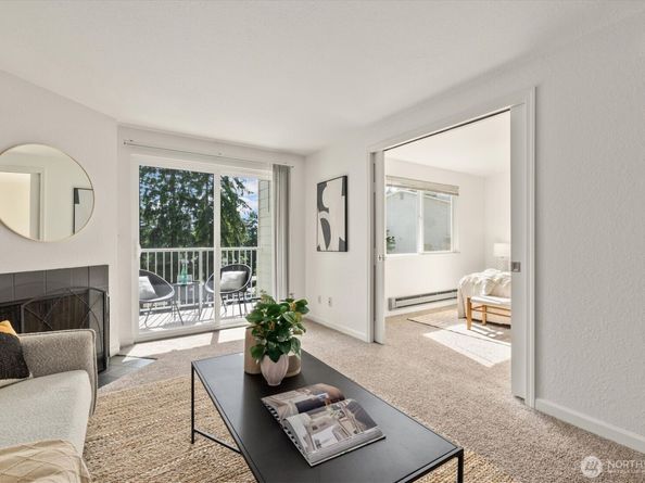 9484 Redmond-Woodinville Road NE C205, Redmond WA 98052