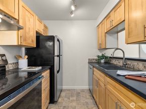 9484 Redmond-Woodinville Road NE C205, Redmond WA 98052