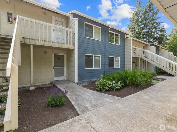 9484 Redmond-Woodinville Road NE C205, Redmond WA 98052