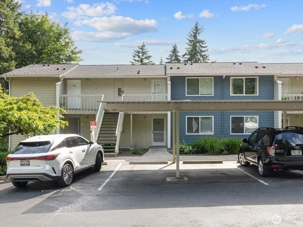 9484 Redmond-Woodinville Road NE C205, Redmond WA 98052