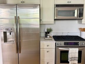 10047 Main Street 319, Bellevue WA 98004