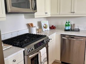 10047 Main Street 319, Bellevue WA 98004