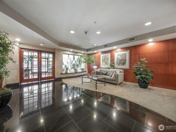 10047 Main Street 319, Bellevue WA 98004