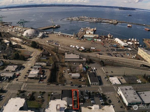 2811 W Marine View Drive, Everett WA 98201