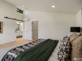 5606 23rd Avenue SW, Seattle WA 98106