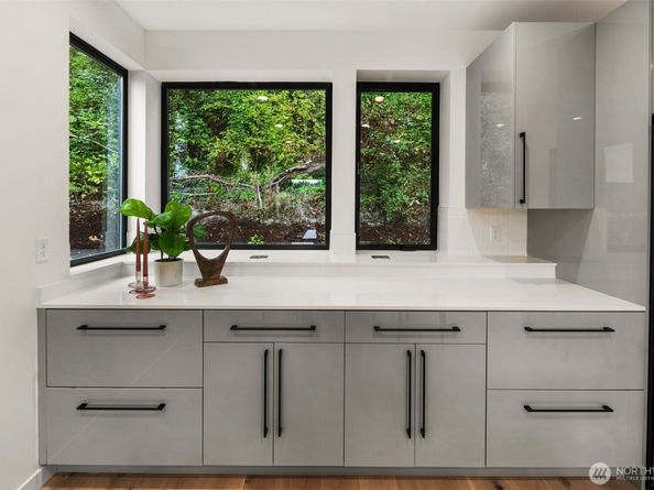 5606 23rd Avenue SW, Seattle WA 98106