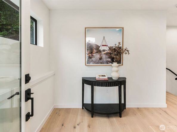 5606 23rd Avenue SW, Seattle WA 98106