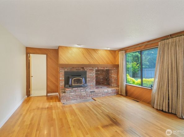 2004 SW 306th Place, Federal Way WA 98023