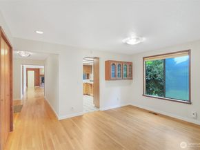 2004 SW 306th Place, Federal Way WA 98023