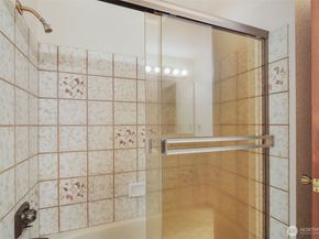 2004 SW 306th Place, Federal Way WA 98023