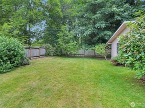 2004 SW 306th Place, Federal Way WA 98023