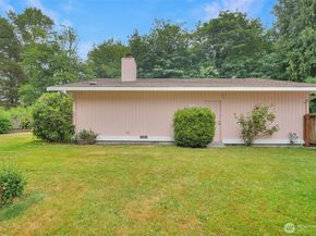 2004 SW 306th Place, Federal Way WA 98023