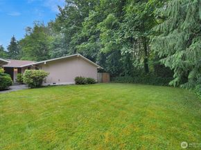 2004 SW 306th Place, Federal Way WA 98023