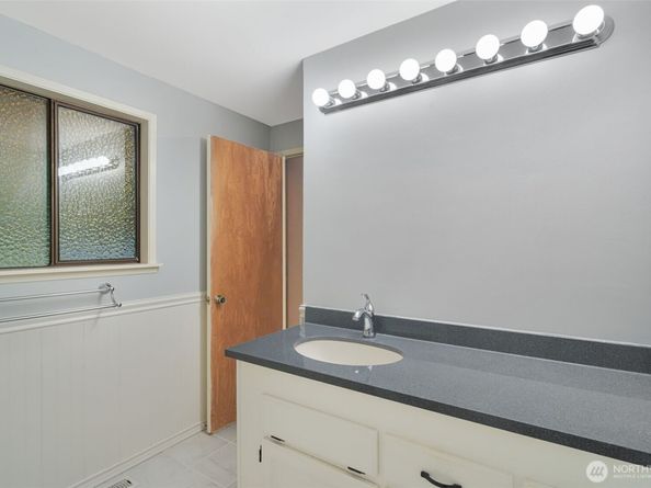 2004 SW 306th Place, Federal Way WA 98023