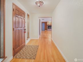 2004 SW 306th Place, Federal Way WA 98023