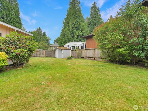 2004 SW 306th Place, Federal Way WA 98023