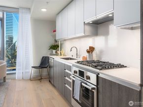800 Columbia Street 1210, Seattle WA 98104