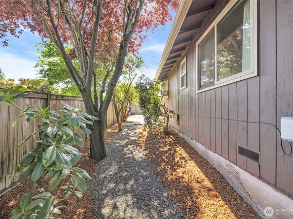 1229 SW 146th, Seahurst WA 98168