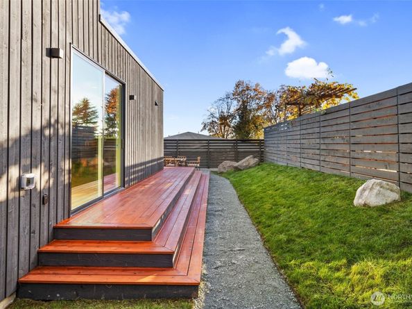 6203 52nd Avenue S, Seattle WA 98118