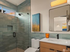 6203 52nd Avenue S, Seattle WA 98118