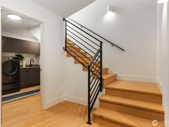 6203 52nd Avenue S, Seattle WA 98118